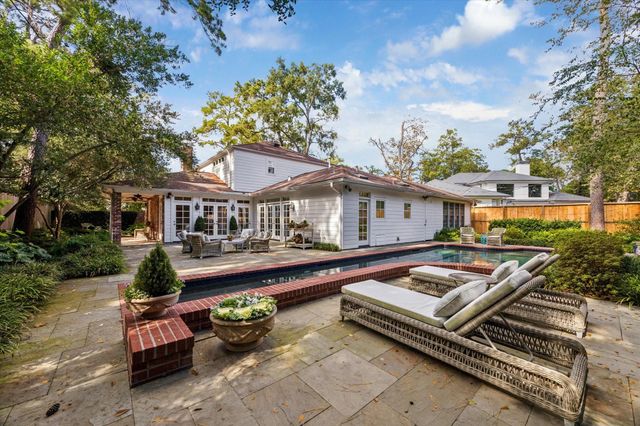 28 E Broad Oaks Drive, Houston, TX 77056