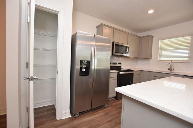 3857 CAPRI COAST DRIVE, Plant City, FL 33565