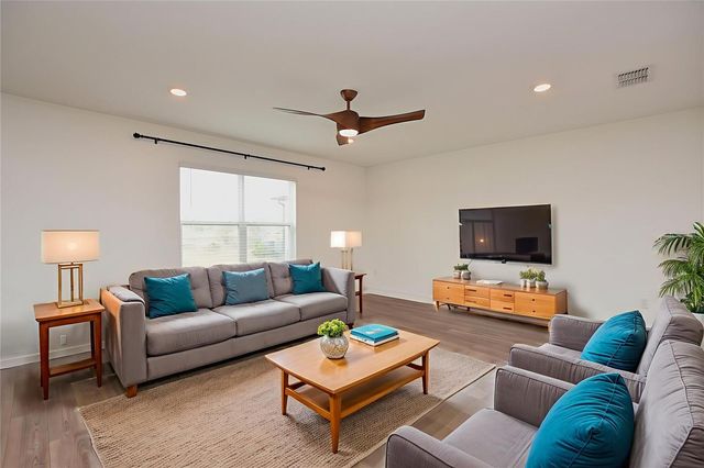 3857 CAPRI COAST DRIVE, Plant City, FL 33565