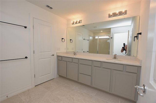 3857 CAPRI COAST DRIVE, Plant City, FL 33565