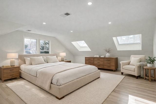 510 Common St, Walpole, MA 02081