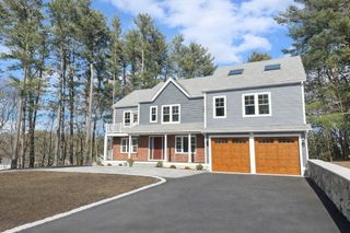 510 Common St, Walpole, MA 02081