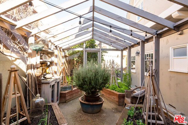 427 12th Street, Santa Monica, CA 90402