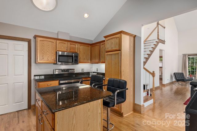 125 Buffalo Trail, Asheville, NC 28805