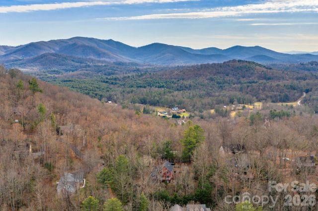 125 Buffalo Trail, Asheville, NC 28805