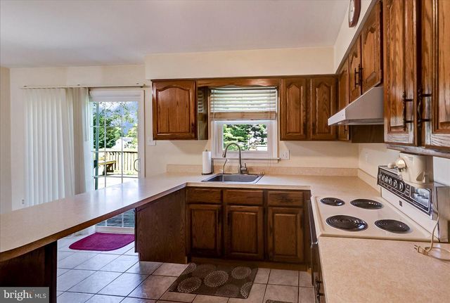 1629 SAINT PAUL ST, Hampstead, MD 21074