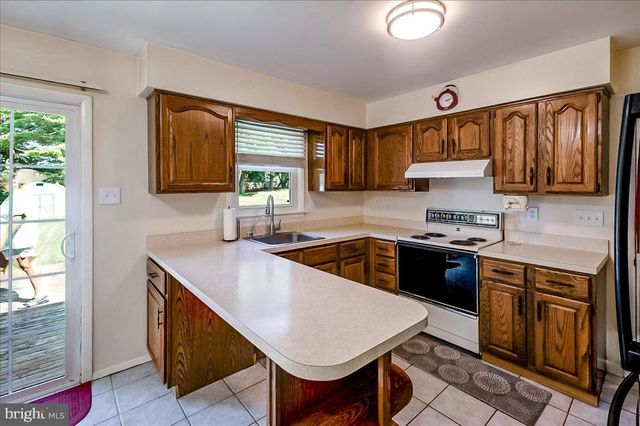 1629 SAINT PAUL ST, Hampstead, MD 21074