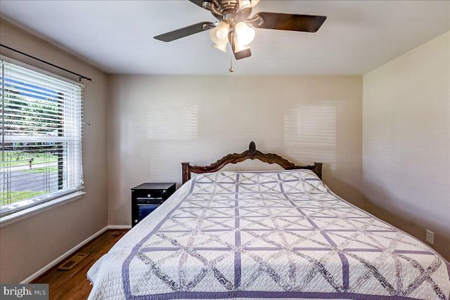 1629 SAINT PAUL ST, Hampstead, MD 21074
