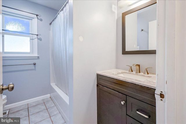 1629 SAINT PAUL ST, Hampstead, MD 21074