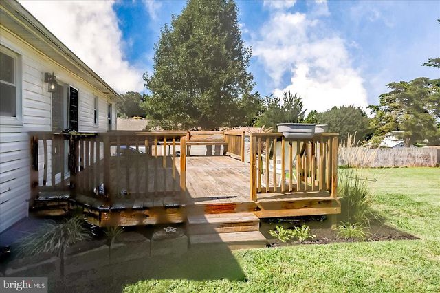 1629 SAINT PAUL ST, Hampstead, MD 21074