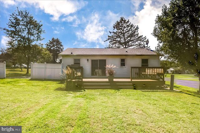 1629 SAINT PAUL ST, Hampstead, MD 21074