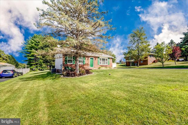 1629 SAINT PAUL ST, Hampstead, MD 21074