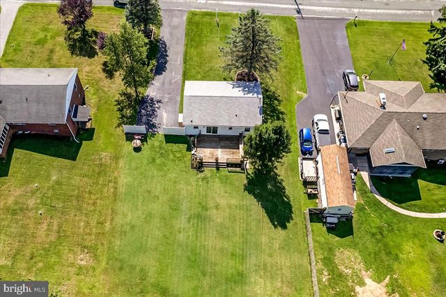 1629 SAINT PAUL ST, Hampstead, MD 21074