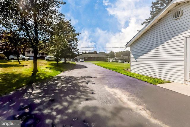 1629 SAINT PAUL ST, Hampstead, MD 21074
