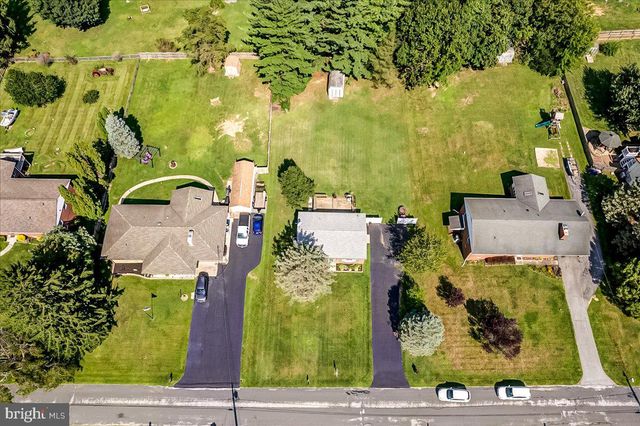 1629 SAINT PAUL ST, Hampstead, MD 21074