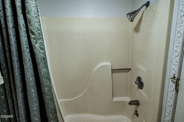 102 Baskins Creek Bypass, Gatlinburg, TN 37738