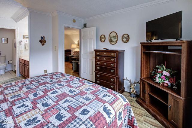 102 Baskins Creek Bypass, Gatlinburg, TN 37738