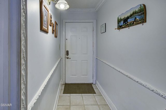 102 Baskins Creek Bypass, Gatlinburg, TN 37738