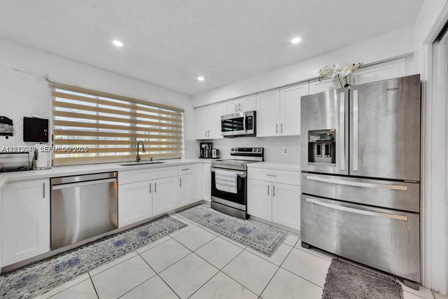 8830 NW 3rd St, Pembroke Pines, FL 33024