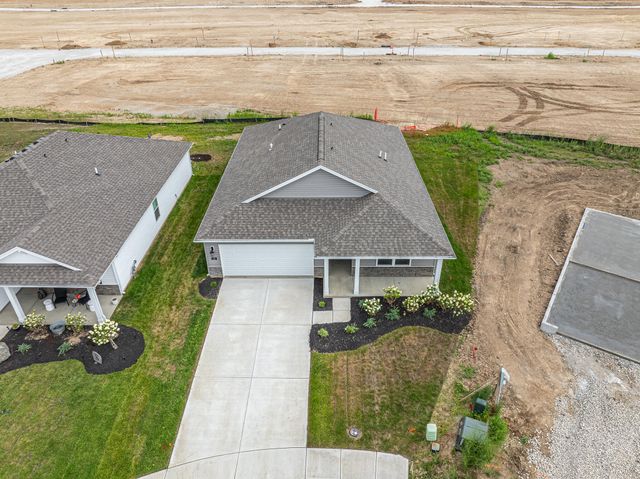 305 Lightfoot Court 305 Lightfoot Court, New Carlisle, OH 45344