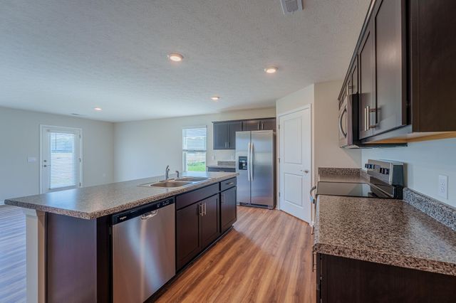 305 Lightfoot Court 305 Lightfoot Court, New Carlisle, OH 45344