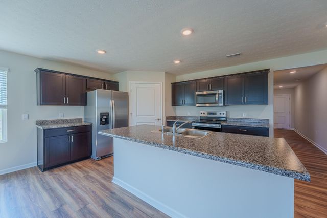 305 Lightfoot Court 305 Lightfoot Court, New Carlisle, OH 45344