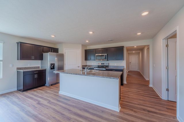 305 Lightfoot Court 305 Lightfoot Court, New Carlisle, OH 45344