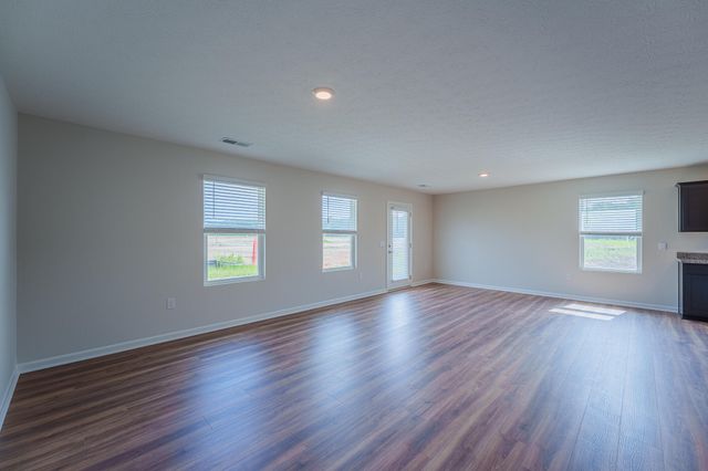 305 Lightfoot Court 305 Lightfoot Court, New Carlisle, OH 45344
