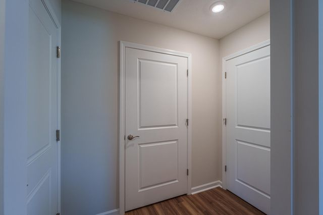 305 Lightfoot Court 305 Lightfoot Court, New Carlisle, OH 45344