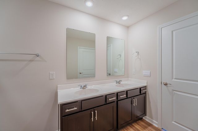 305 Lightfoot Court 305 Lightfoot Court, New Carlisle, OH 45344