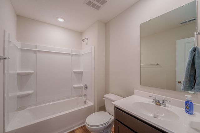 305 Lightfoot Court 305 Lightfoot Court, New Carlisle, OH 45344