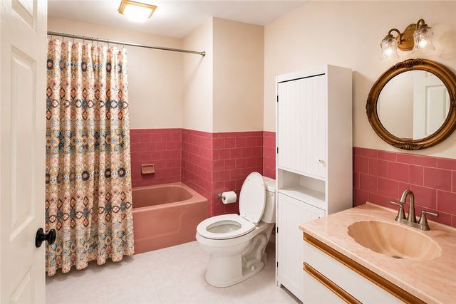 3 Meadow Circle, Barrington, RI 02806