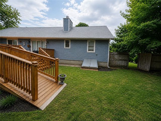 3 Meadow Circle, Barrington, RI 02806