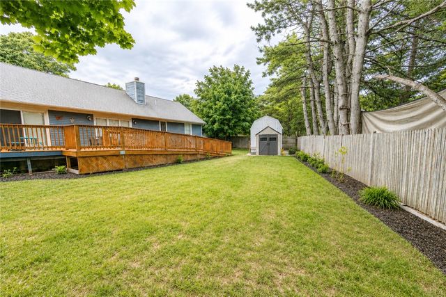 3 Meadow Circle, Barrington, RI 02806