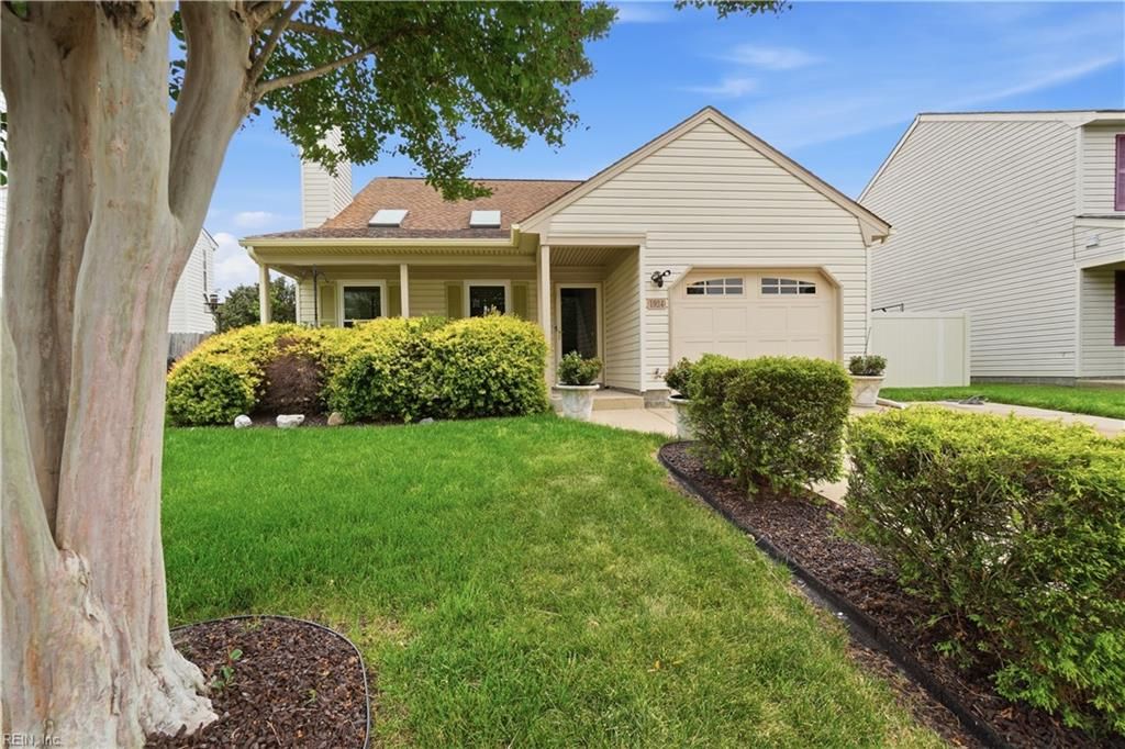1924 Harpers Ferry DR, Virginia Beach, VA 23464