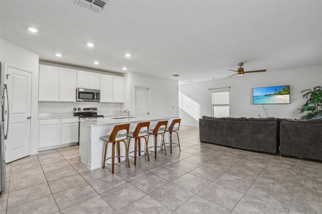 1906 NIAGRA DRIVE, Davenport, FL 33837