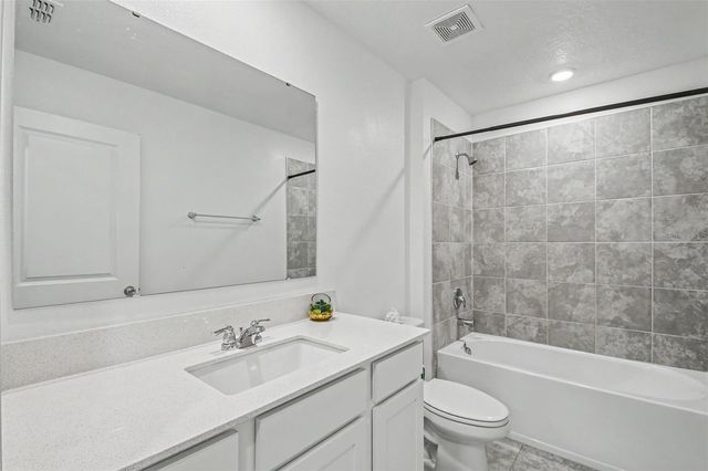 1906 NIAGRA DRIVE, Davenport, FL 33837