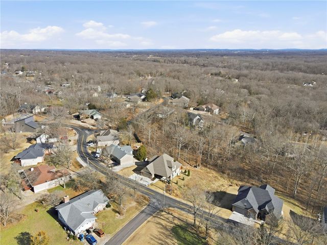 96 Witherby Drive, Bella Vista, AR 72714