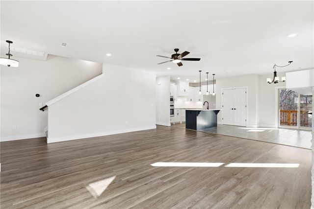 96 Witherby Drive, Bella Vista, AR 72714