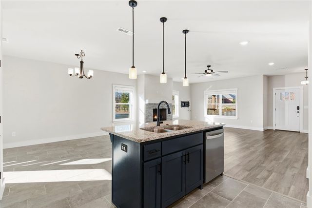 96 Witherby Drive, Bella Vista, AR 72714