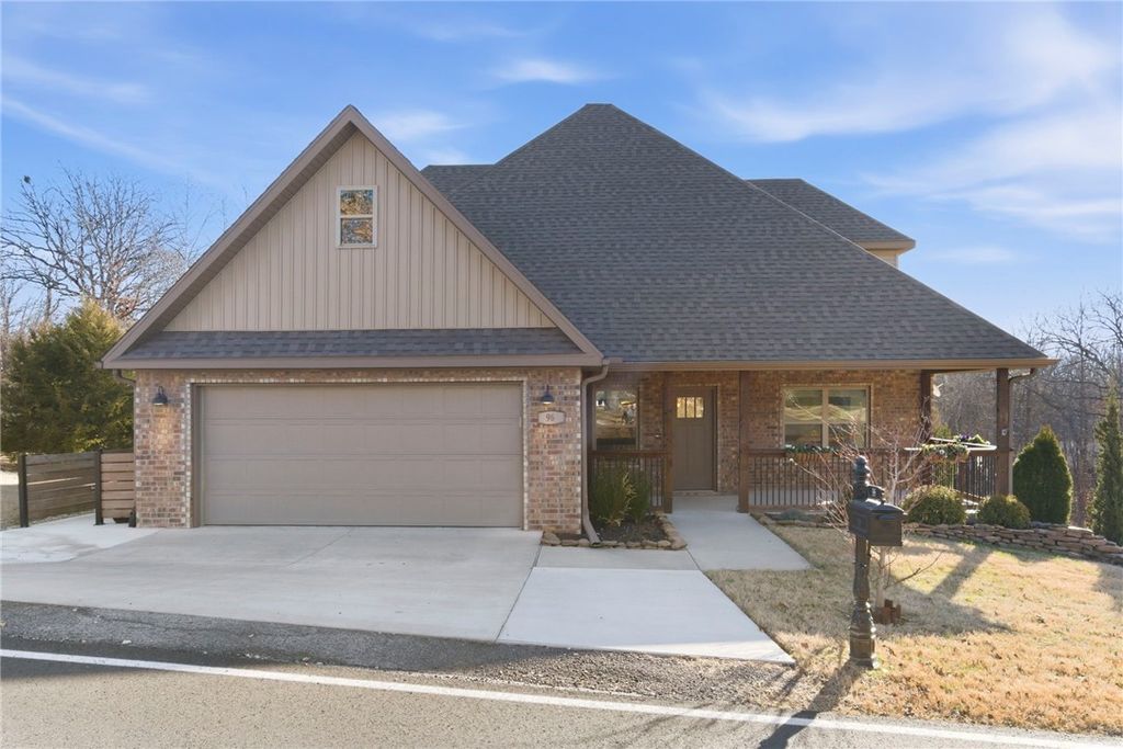 96 Witherby Drive, Bella Vista, AR 72714