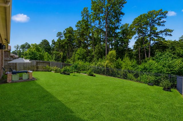 2143 Moss Creek Lane, Conroe, TX 77304