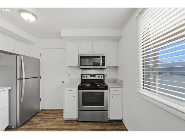 3611 Ne 45TH St, Vancouver, WA 98661