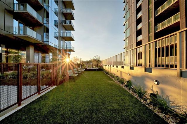 44 East Ave 2404, Austin, TX 78701