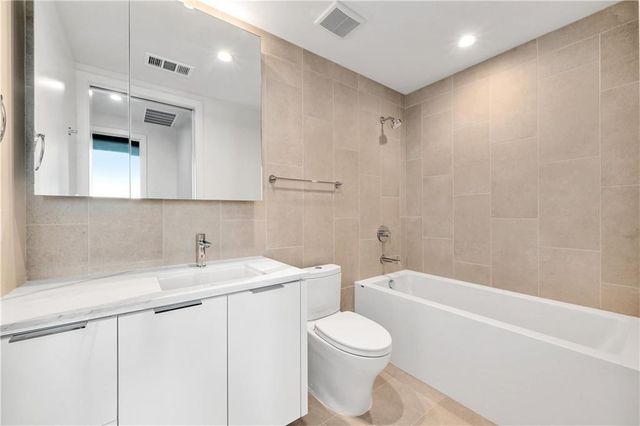 44 East Ave 2404, Austin, TX 78701