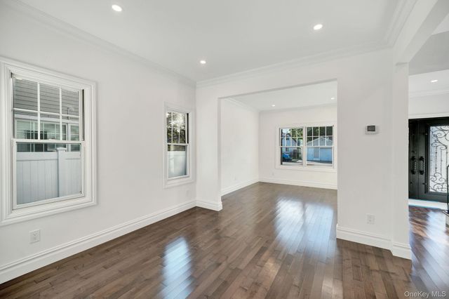 47 E. Cherry Street, Hicksville, NY 11801