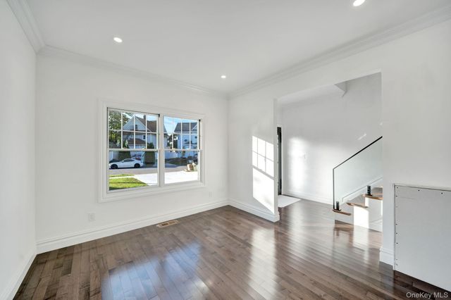 47 E. Cherry Street, Hicksville, NY 11801