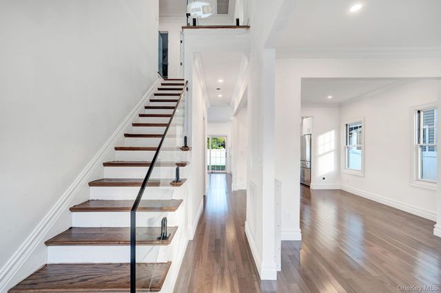 47 E. Cherry Street, Hicksville, NY 11801