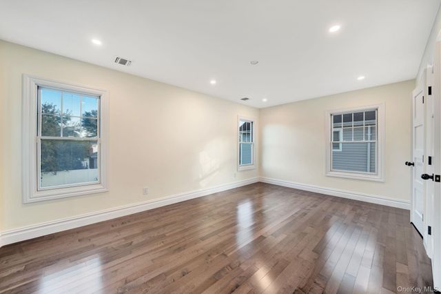 47 E. Cherry Street, Hicksville, NY 11801