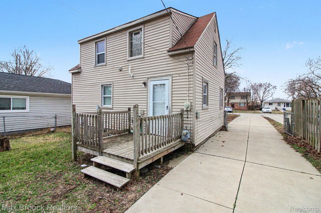25973 Southwestern Highway, Redford Charter Township, MI 48239